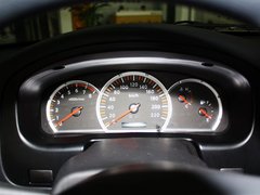 2013款 2.4L 手动 两驱标准型国V 5座