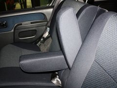2013款 2.4L 手动 两驱标准型国V 5座