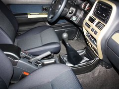 2013款 2.4L 手动 两驱标准型国V 5座
