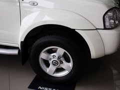 2013款 2.4L 手动 两驱标准型国V 5座
