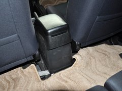 2013款 2.4L 手动 两驱标准型国V 5座
