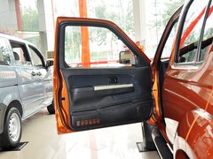 2013款 2.4L 手动 两驱标准型国V 5座