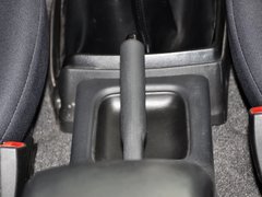 2013款 2.4L 手动 两驱标准型国V 5座