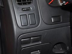 2013款 2.4L 手动 两驱标准型国V 5座