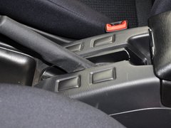 2013款 2.4L 手动 两驱标准型国V 5座