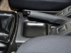 2013款 2.4L 手动 两驱标准型国V 5座