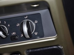 2013款 2.4L 手动 两驱标准型国V 5座