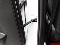 2013款 1.5L 手动 两厢 进取型