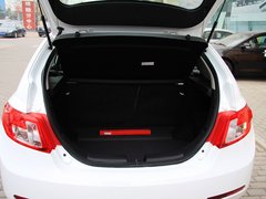 2013款 1.5L 手动 两厢 进取型