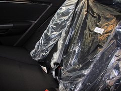 2013款 1.5L 手动 两厢 进取型