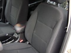 2013款 1.5L 手动 两厢 进取型