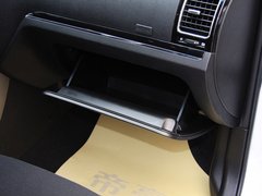 2013款 1.5L 手动 两厢 进取型