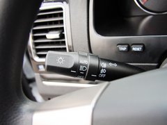 2013款 1.5L 手动 两厢 进取型