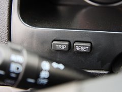 2013款 1.5L 手动 两厢 进取型
