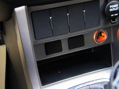 2013款 1.5L 手动 两厢 进取型