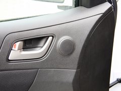 2013款 1.5L 手动 两厢 进取型
