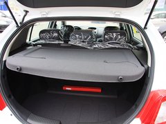 2013款 1.5L 手动 两厢 进取型