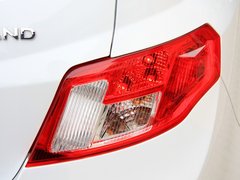 2013款 1.5L 手动 两厢 进取型