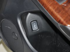 2013款 2.4L 自动 明鉴领秀版 7座