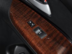 2013款 2.4L 自动 明鉴领秀版 7座