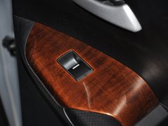 2013款 2.4L 自动 明鉴领秀版 7座