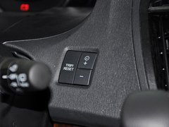 2013款 2.4L 自动 明鉴领秀版 7座