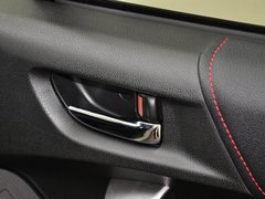 2013款 2.0L 自动 豪华型