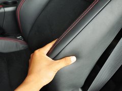 2013款 2.0L 自动 豪华型