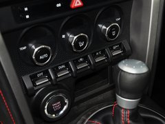 2013款 2.0L 自动 豪华型