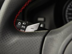 2013款 2.0L 自动 豪华型