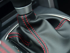 2013款 2.0L 自动 豪华型