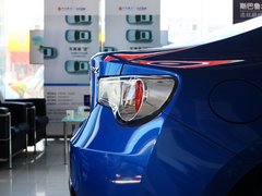 2013款 2.0L 自动 豪华型