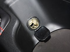 2013款 2.0L 自动 豪华型