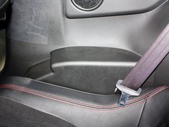 2013款 2.0L 自动 豪华型