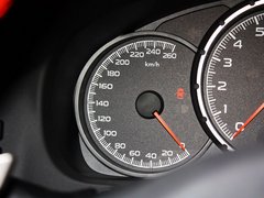 2013款 2.0L 自动 豪华型