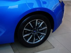 2013款 2.0L 自动 豪华型