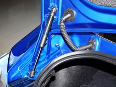2013款 2.0L 自动 豪华型