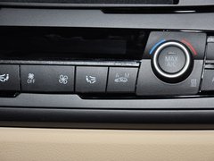 宝马3系 2013款 328Li 2.0T 改款豪华设计套装