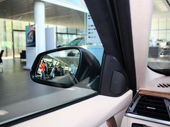 2013款 320Li 2.0T 改款风尚设计套装