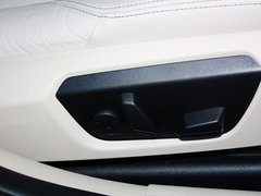 2013款 320Li 2.0T 改款风尚设计套装