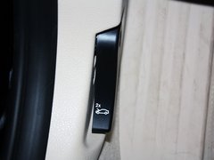 2013款 320Li 2.0T 改款风尚设计套装