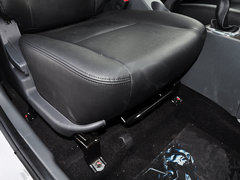 2013款 1.8L 手动 豪华型5座