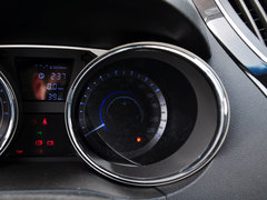 2013款 1.8L 手动 豪华型5座