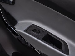 2013款 1.8L 手动 豪华型5座