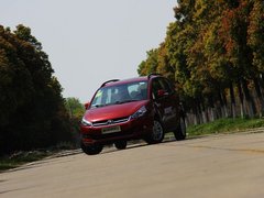 2013款 1.8L 自动 豪华型5座