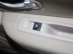 2013款 2.0L CVT 时尚版