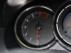 2013款 2.0L CVT 时尚版