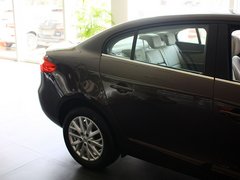 2013款 2.0L CVT 时尚版