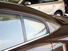 2013款 2.0L CVT 时尚版