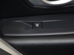 2013款 2.0L CVT 时尚版